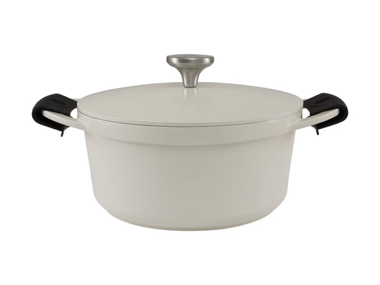 Cast Lite NS Casserole 24cm/4.2L Ecru