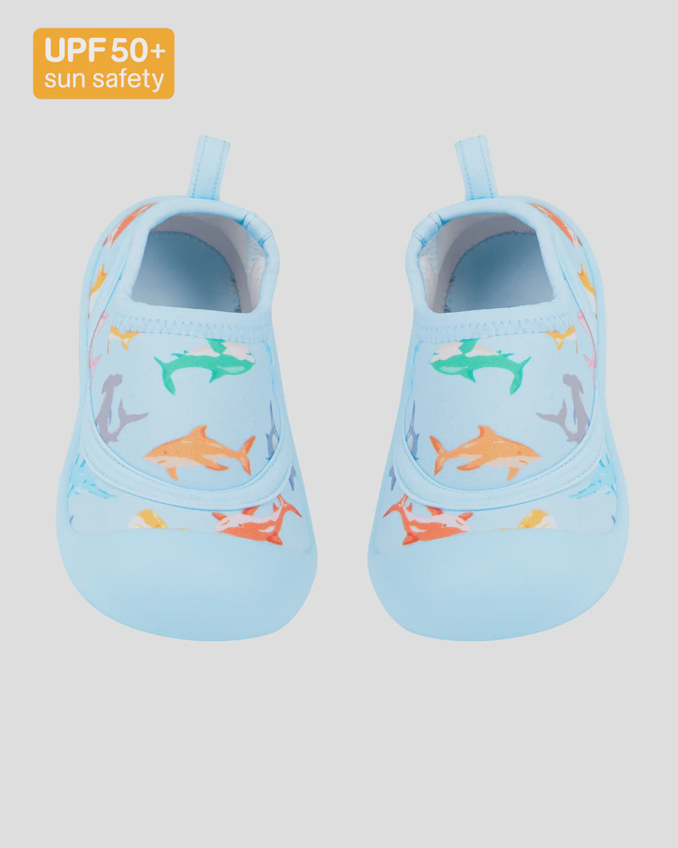 Reef booties shark Sz4